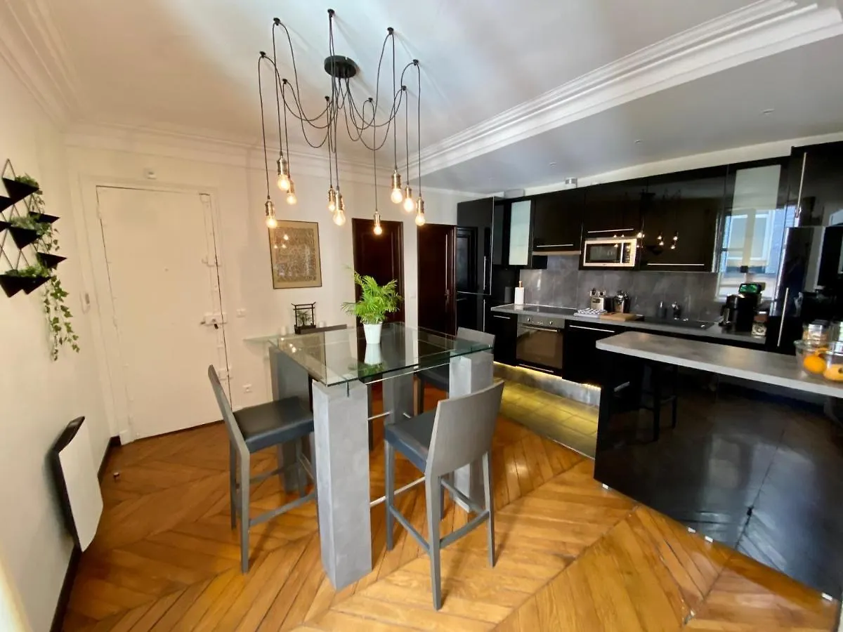 Appartement Moderne - Champs Elysees Haussmann Paris France