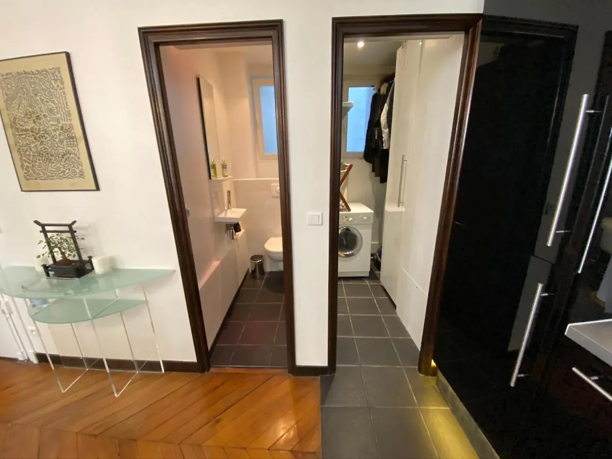 Appartement Moderne - Champs Elysees Haussmann Paris Apartment